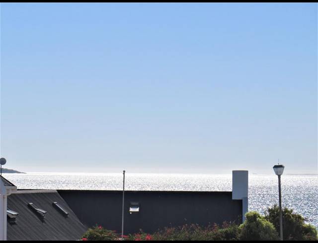 4 BEDROOM HOUSE FOR SALE IN THE COVE